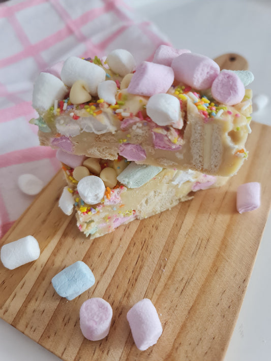 White chocolate & Custard cream Rocky road